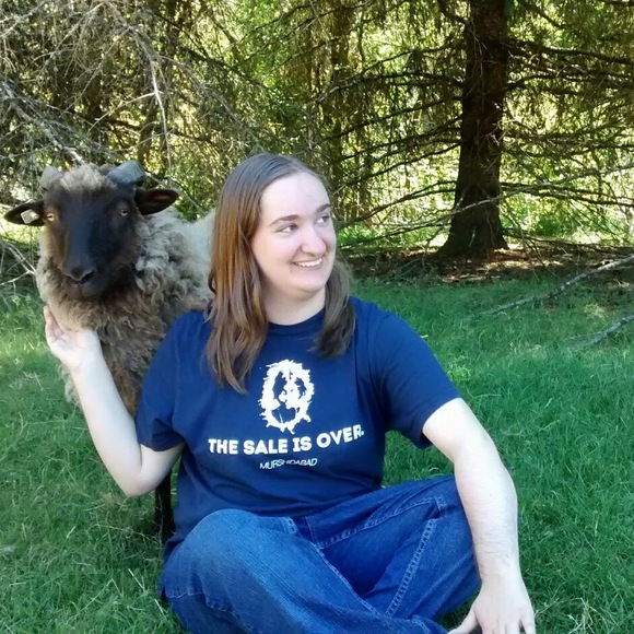 Meet your Posher, Olivia - Picture 1 of 1